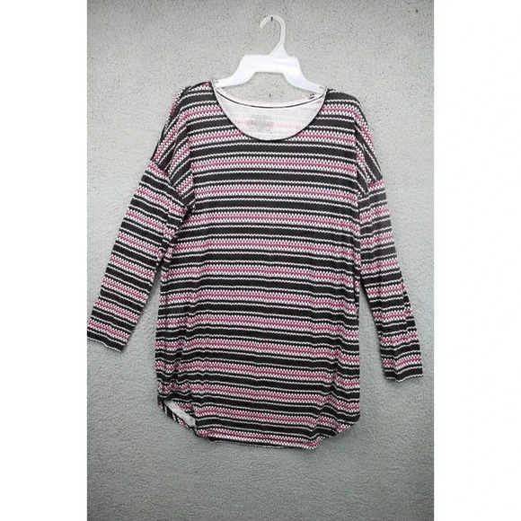 Victoria's Secret Long Sleeve Sleepshirt-Size Medium - Picture 1 of 6